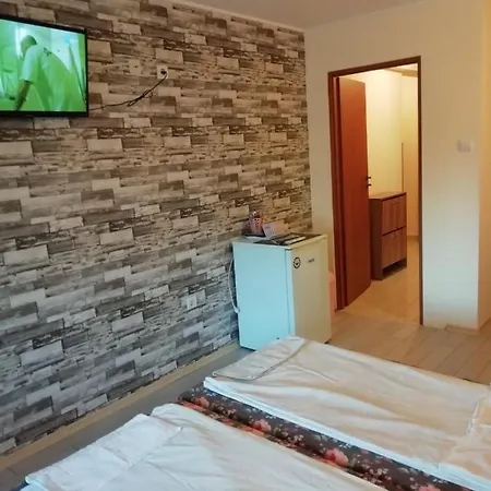 Gasthof Gues House Ceco *